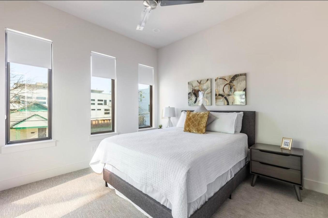 فيلا Townhouse Uptown Private Patio دالاس المظهر الخارجي الصورة