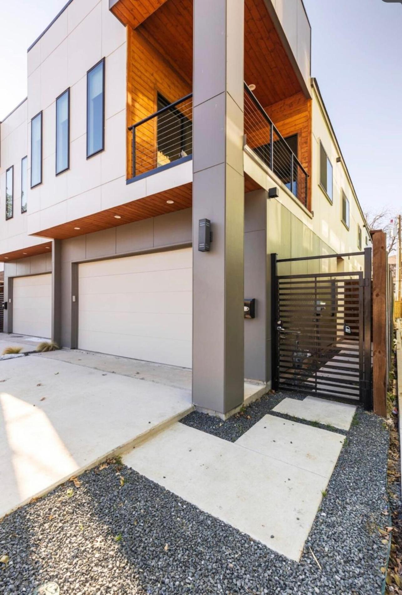 فيلا Townhouse Uptown Private Patio دالاس المظهر الخارجي الصورة