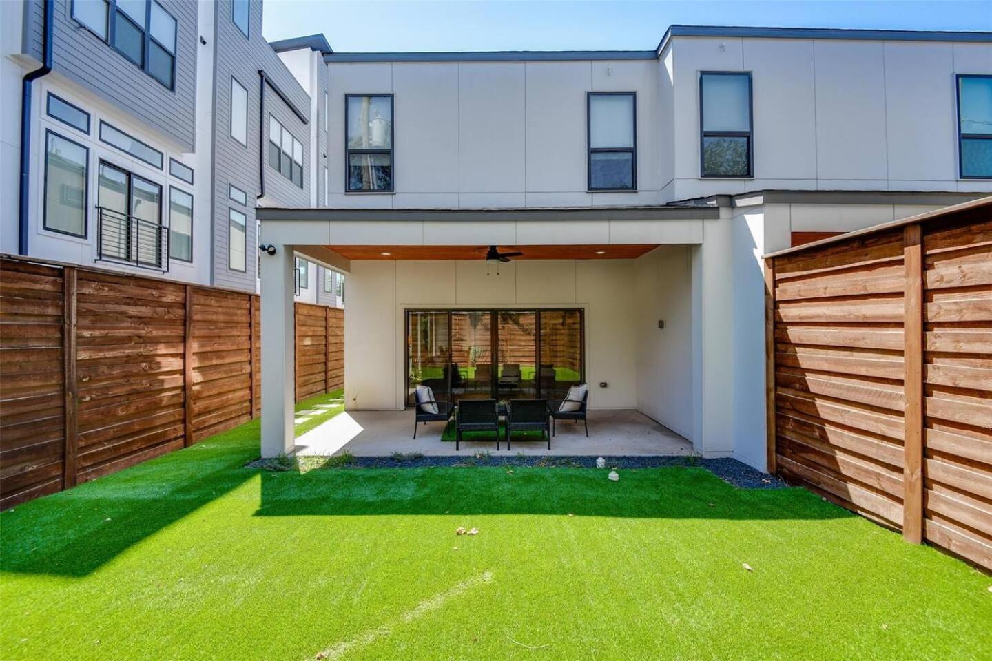 فيلا Townhouse Uptown Private Patio دالاس المظهر الخارجي الصورة